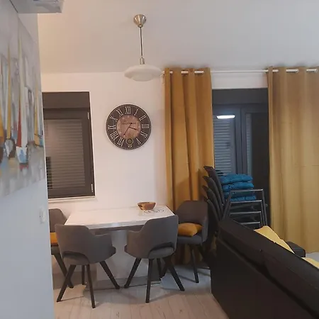Sucur Apartman *